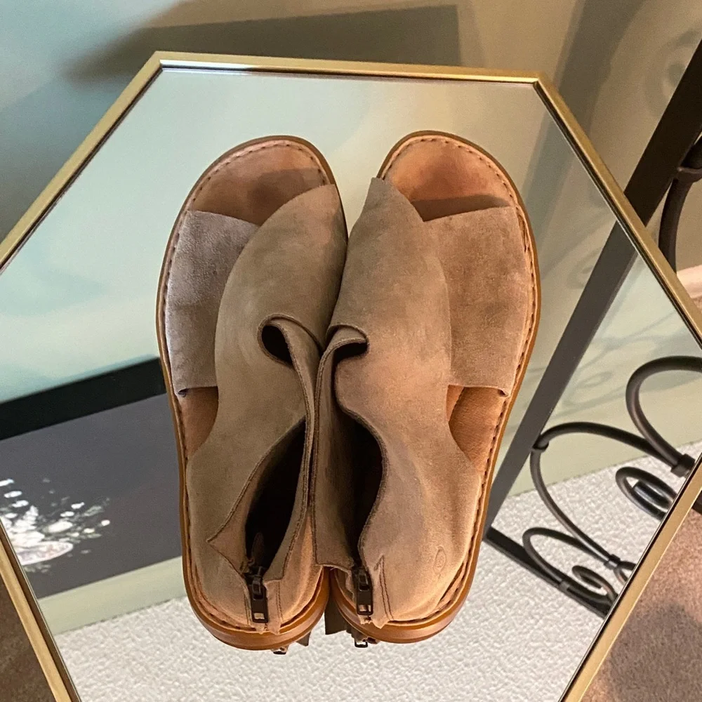 Born Women's Cream Sandals - Picture 8 of 10